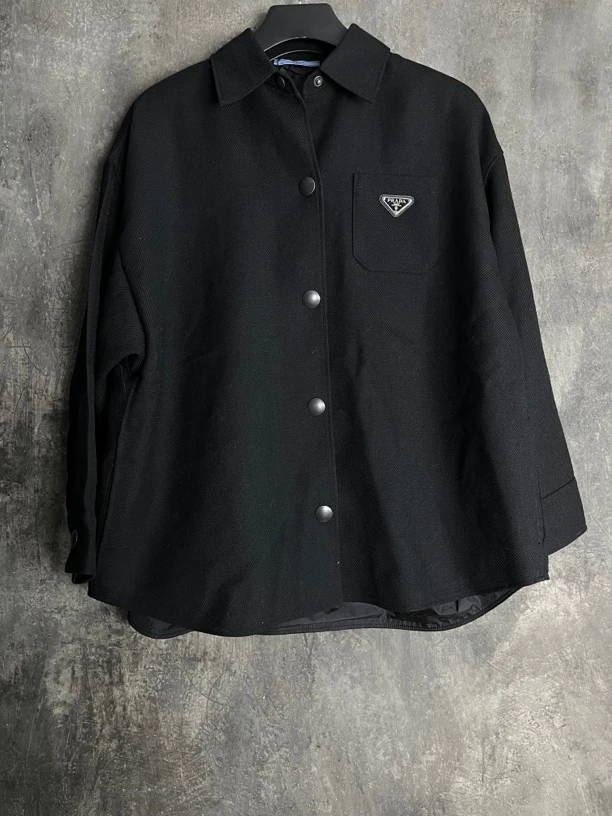 全新未使用 Prada/普拉达 38码*1/三角标衬衫夹克/01776