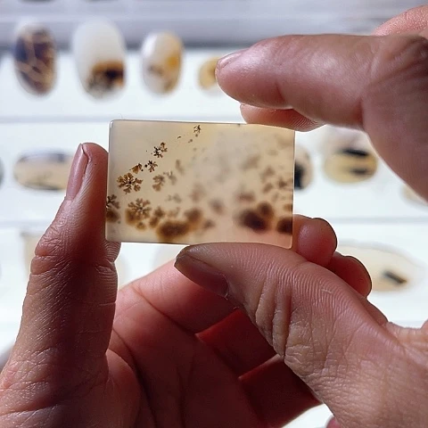 【闪购商品】玛瑙/玉髓珠宝半成品未镶嵌