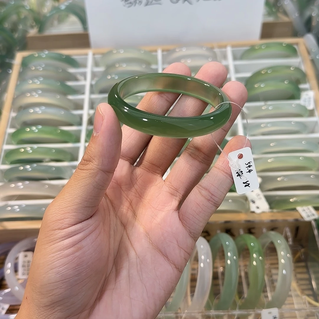 玛瑙/玉髓未镶嵌手镯圈口54.4