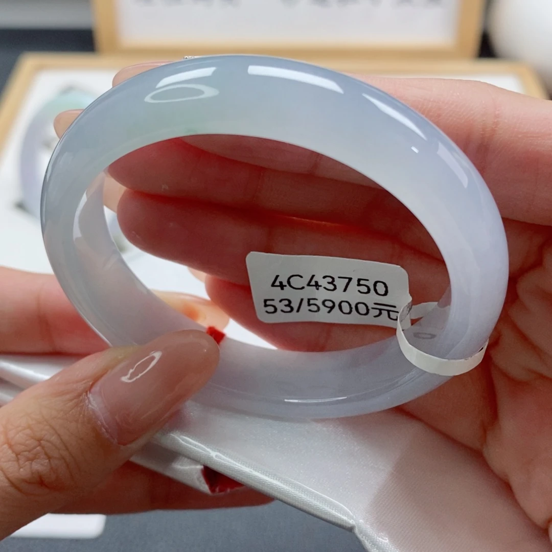 未镶嵌手镯（贵妃镯）翡翠天然A货翡翠手镯