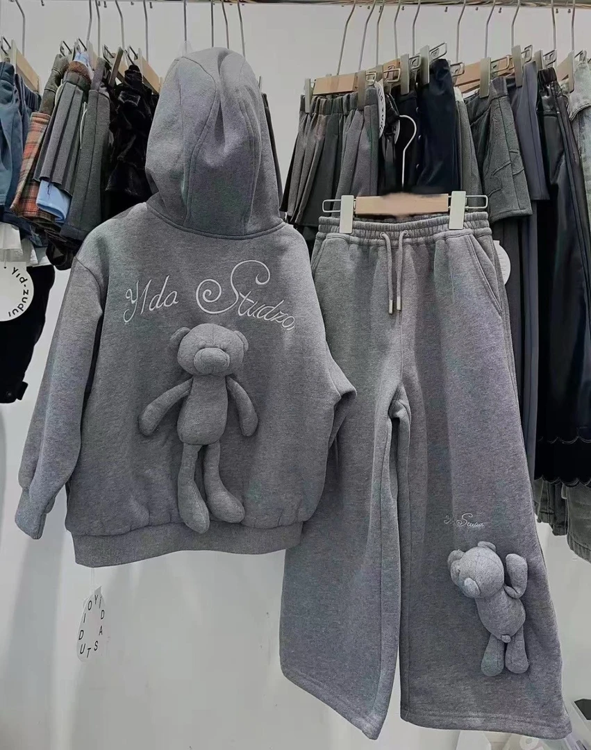 M+ 潮牌灰色小熊加绒加厚套装