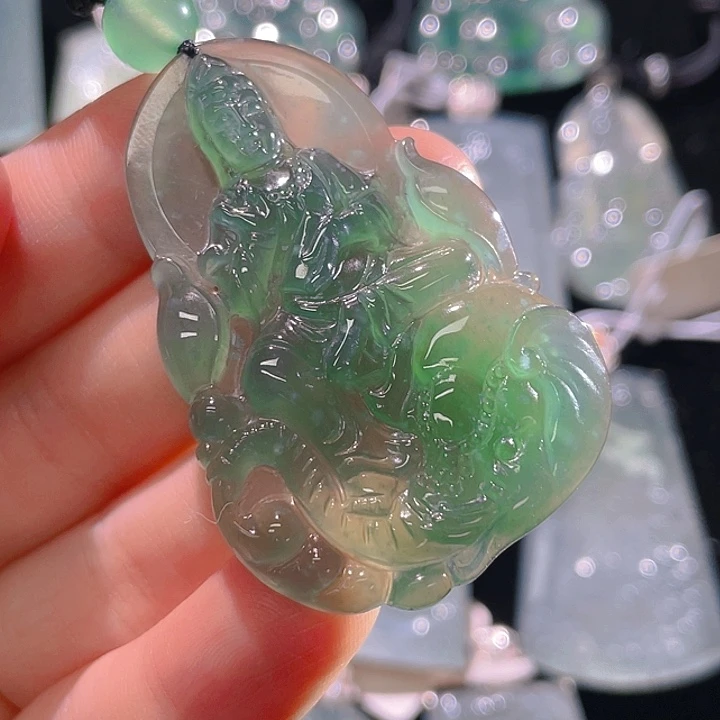 翡翠颈饰未镶嵌66，