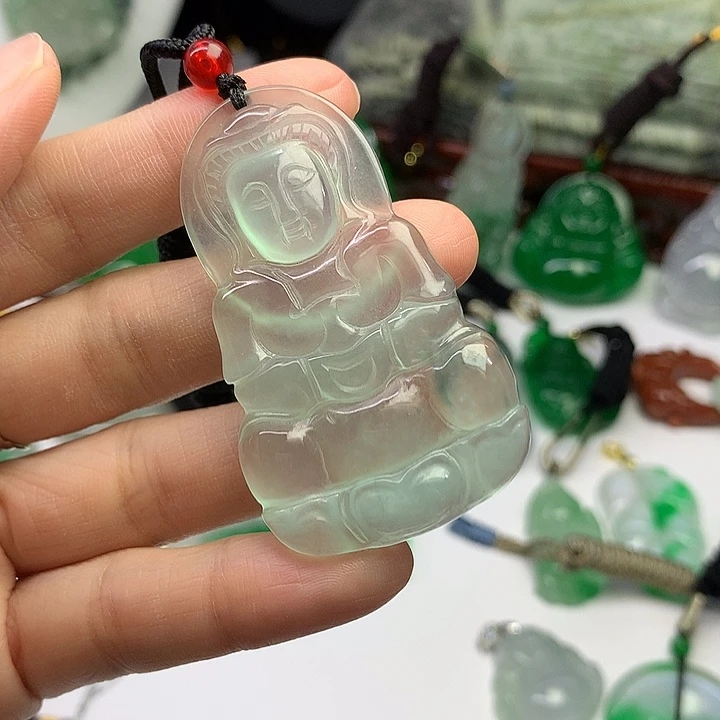 吊坠(赠链)未镶嵌翡翠