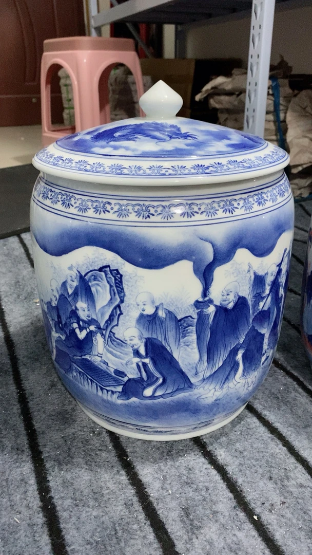 十八罗汉陶瓷冬瓜罐茶叶罐高36肚子27口22纪念瓷器