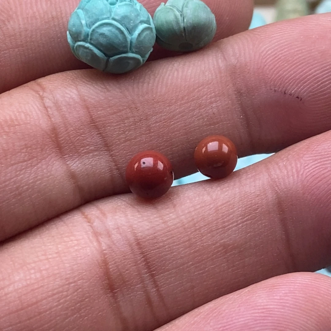 老***瘩未镶嵌南红玛瑙珠宝半成品