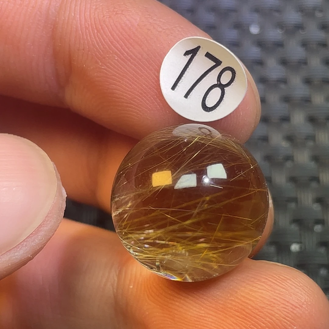 大***姐吊坠(不含链)未镶嵌水晶