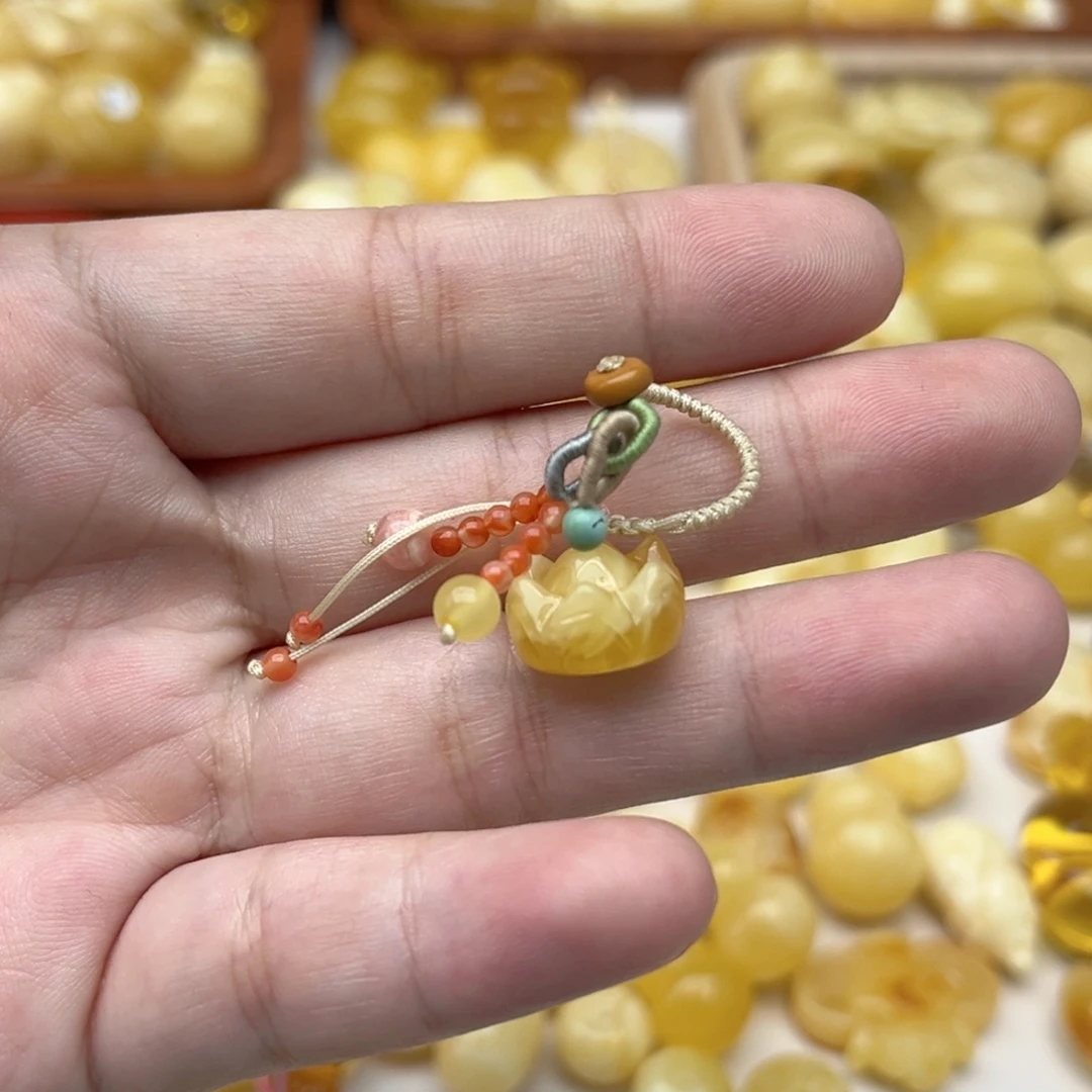 蜜蜡未镶嵌裸石配饰