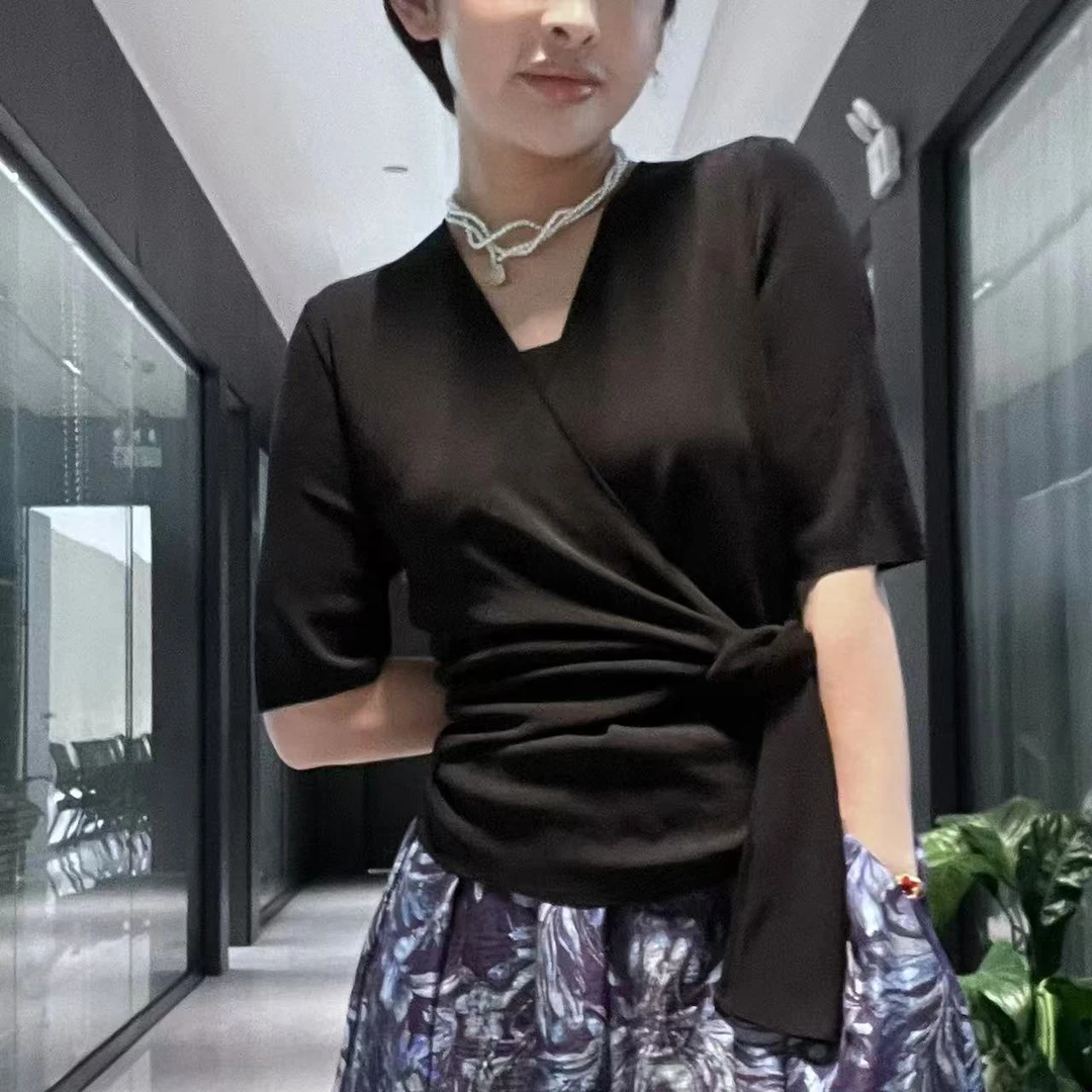 【夜阑丝语】V领绑带设计感针织短袖 MG8209