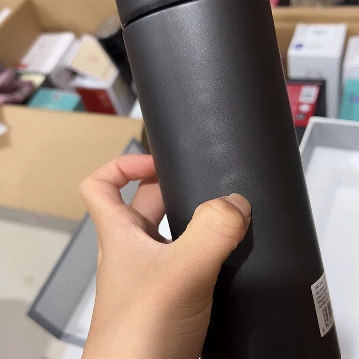 万象316316550550136136sl灰色保温杯微瑕