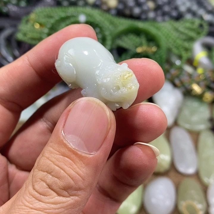 和田玉（糖玉）未镶嵌车挂