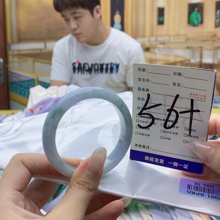 翡翠未镶嵌手镯000……