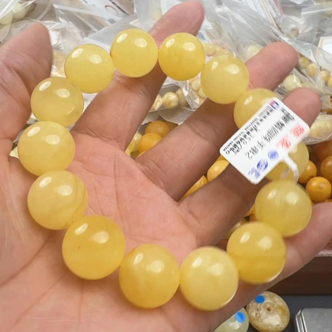 未镶嵌琥珀珠宝奇石