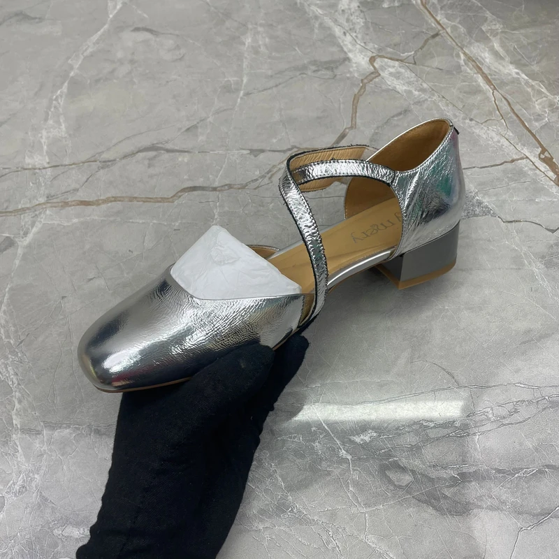 凉鞋女 (牛皮)22241-96 (孤品）a区34码