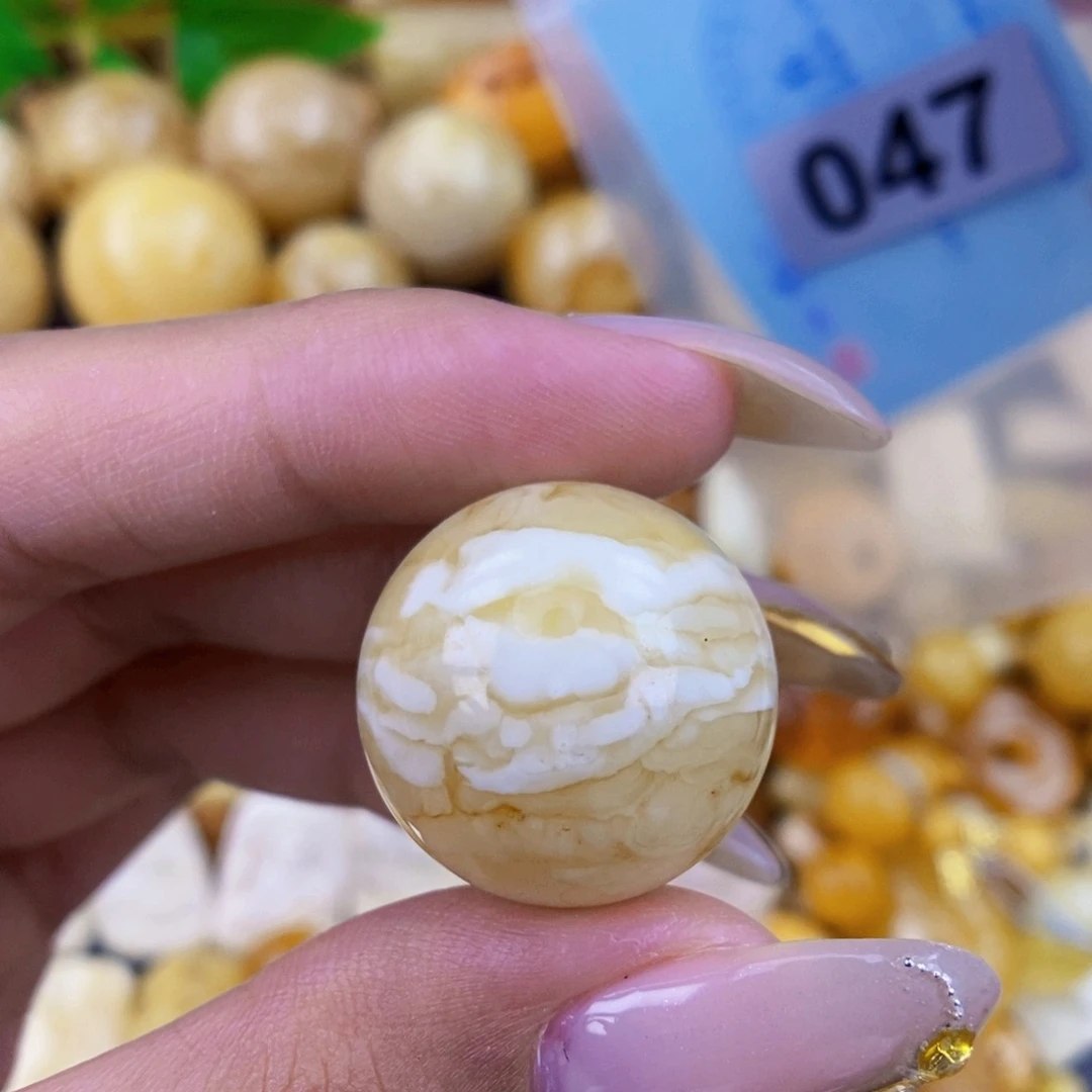 琥珀未镶嵌珠宝奇石22.5 粉