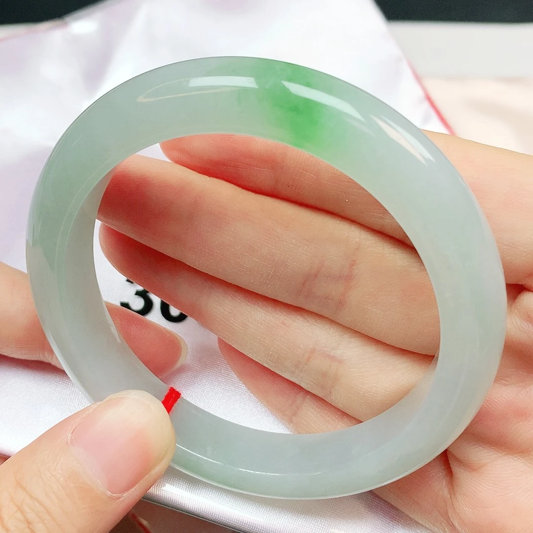 翡翠手镯未镶嵌抖音309