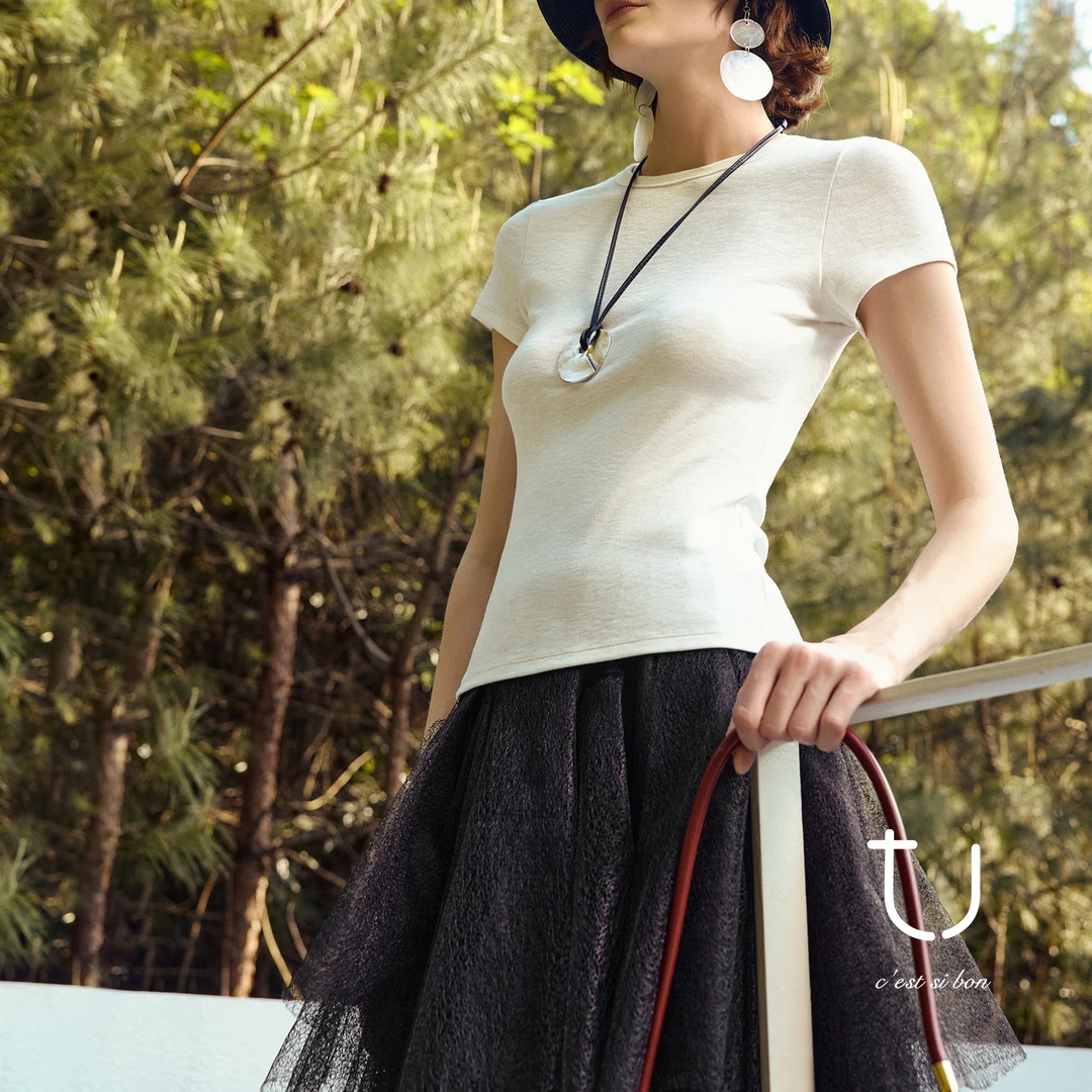 TU女装 复古圆领裸肤感软糯T恤2025夏季新款百搭显瘦短袖上衣