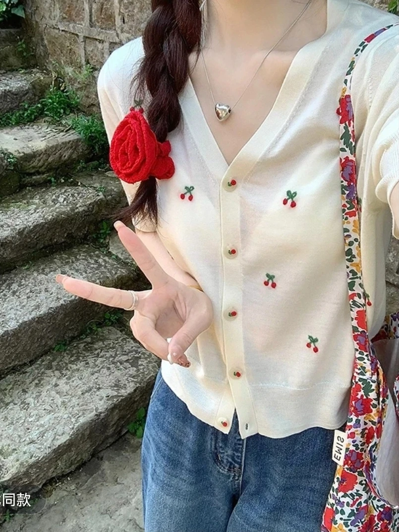 大码法式甜美樱桃刺绣女夏季V领宽松薄款显瘦冰丝正肩上衣#2511（2