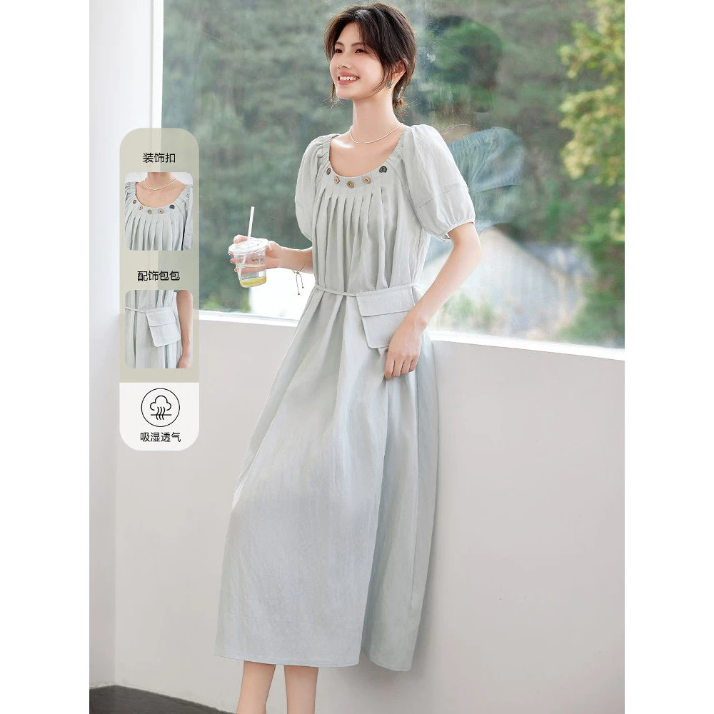 水沐飞方领泡泡袖压褶度假风连衣裙女夏季新款独特漂亮减龄款裙子