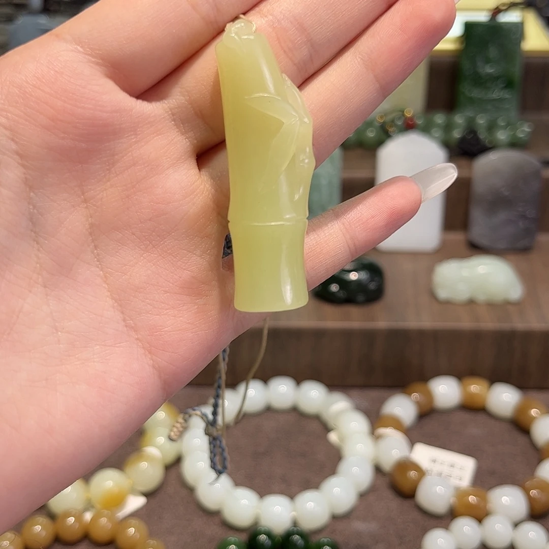 和田玉未镶嵌手串