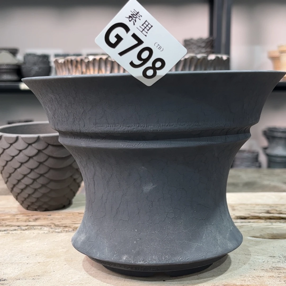 陶内口17.5高13.5瑕疵