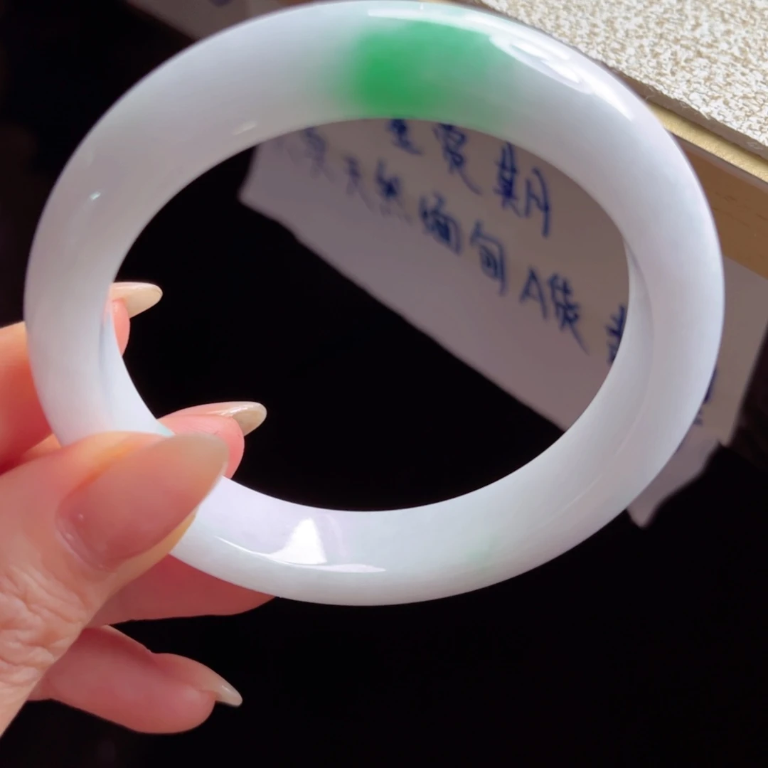 翡翠未镶嵌手镯手镯