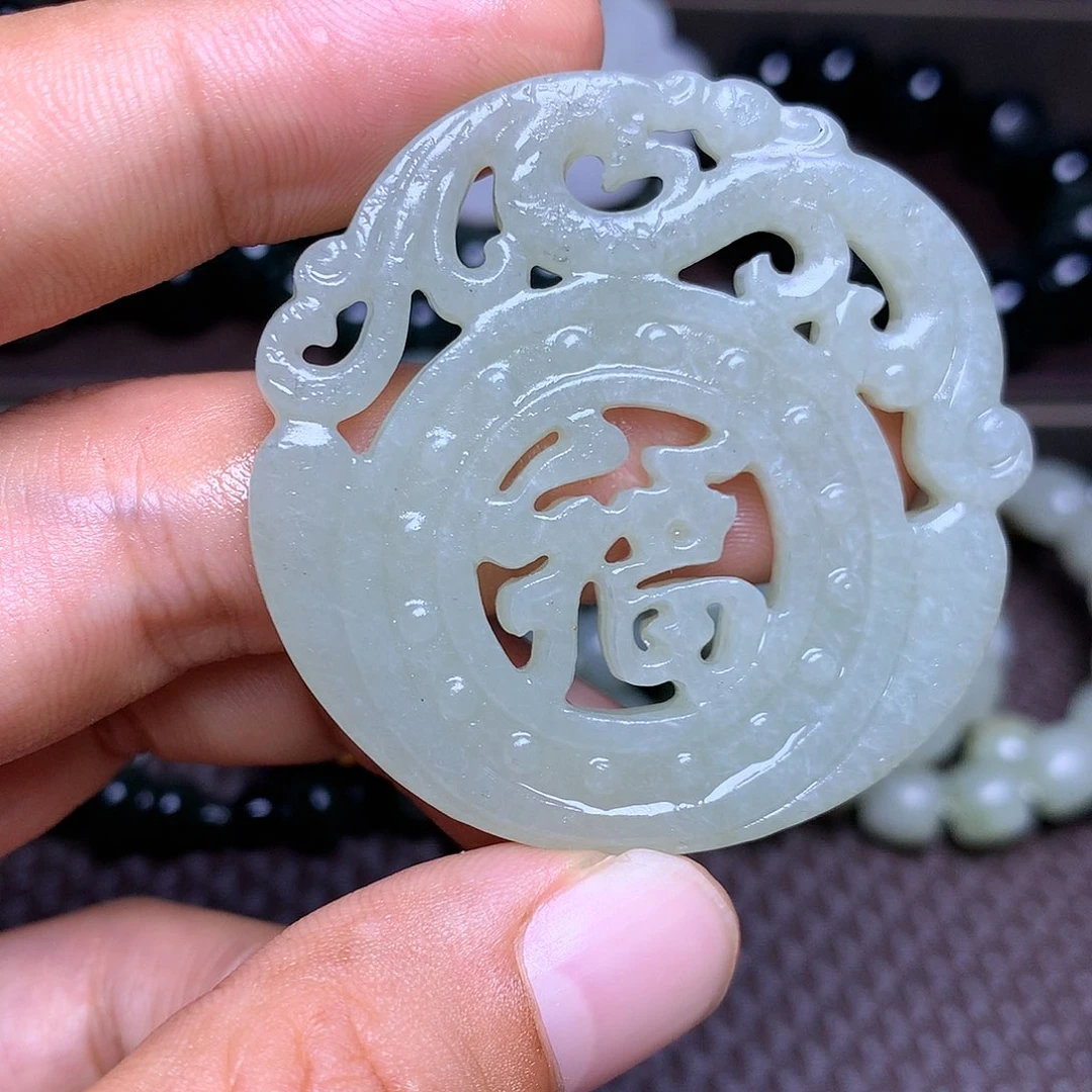 【闪购商品】颈饰未镶嵌和田玉