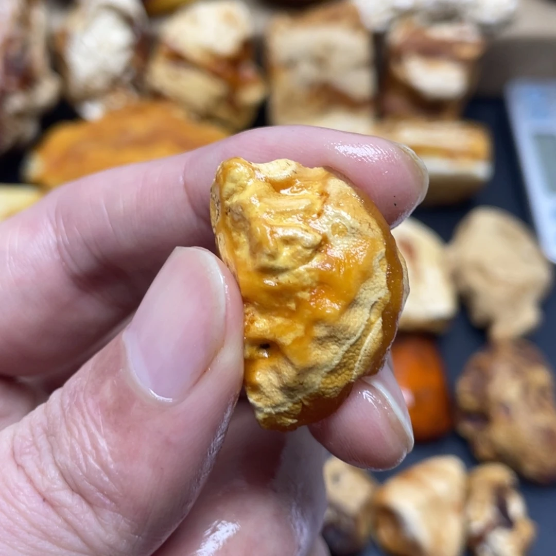 定制琥珀未镶嵌?**秒定制