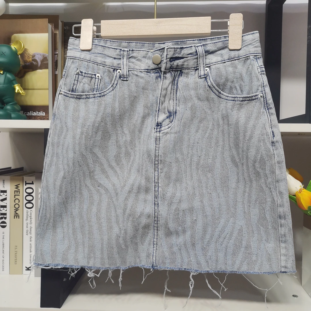 时尚百搭洋气浅蓝色牛仔半身裙-KZ716