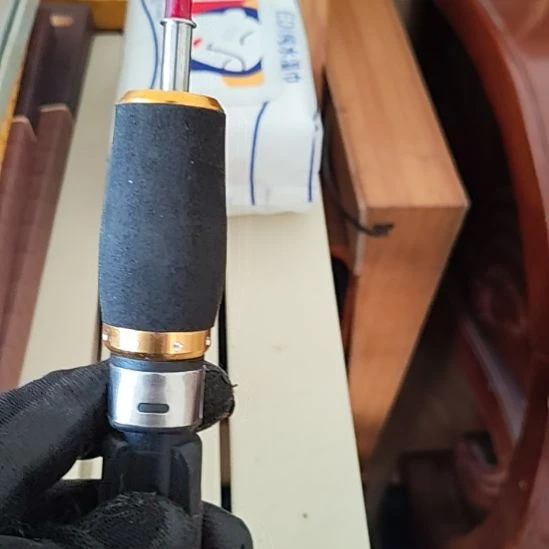 瑕疵款白色小钓竿发一个