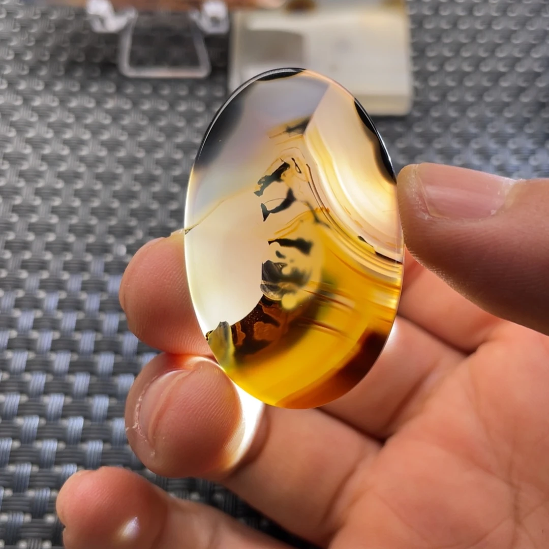 未镶嵌颈饰玛瑙/玉髓美**天