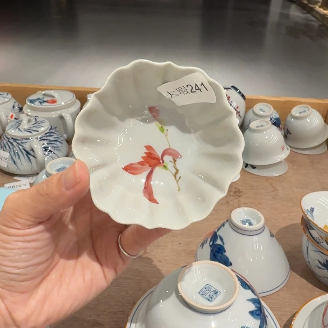 釉下手绘茶具微瑕
