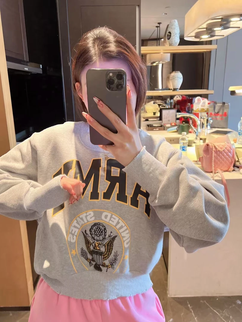 xxxwxz王希之  字母刺绣图案宽松圆领休闲卫衣#z2544