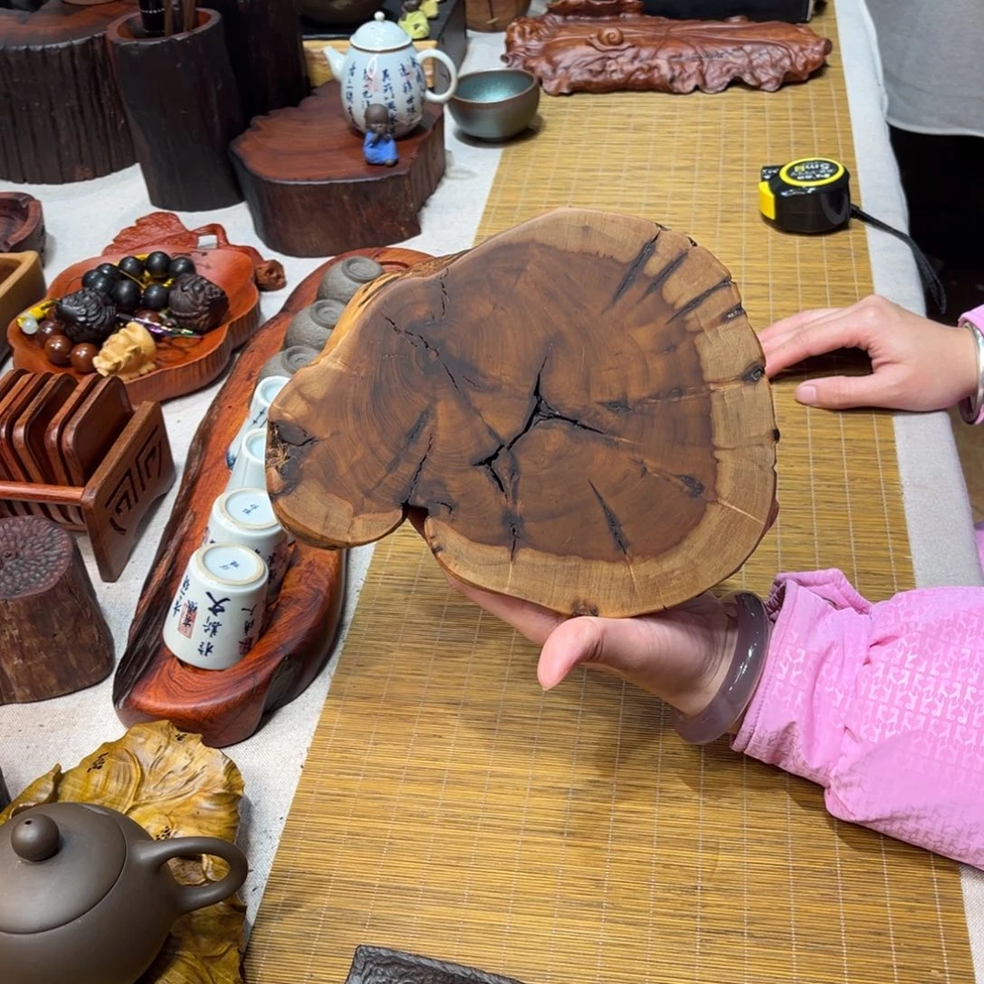 61枣木随形壶承底座 21.5-17-5