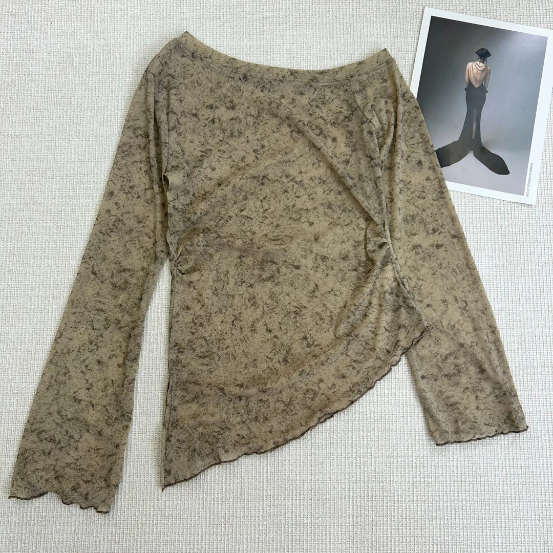 【叶子服饰】秋季新款时尚一字肩斜肩水墨画风打底衫1227