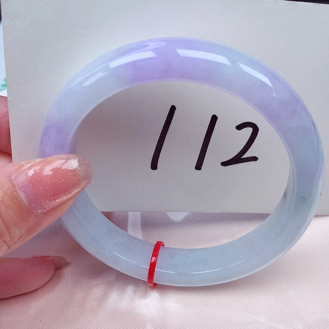 翡翠手镯未镶嵌翡翠