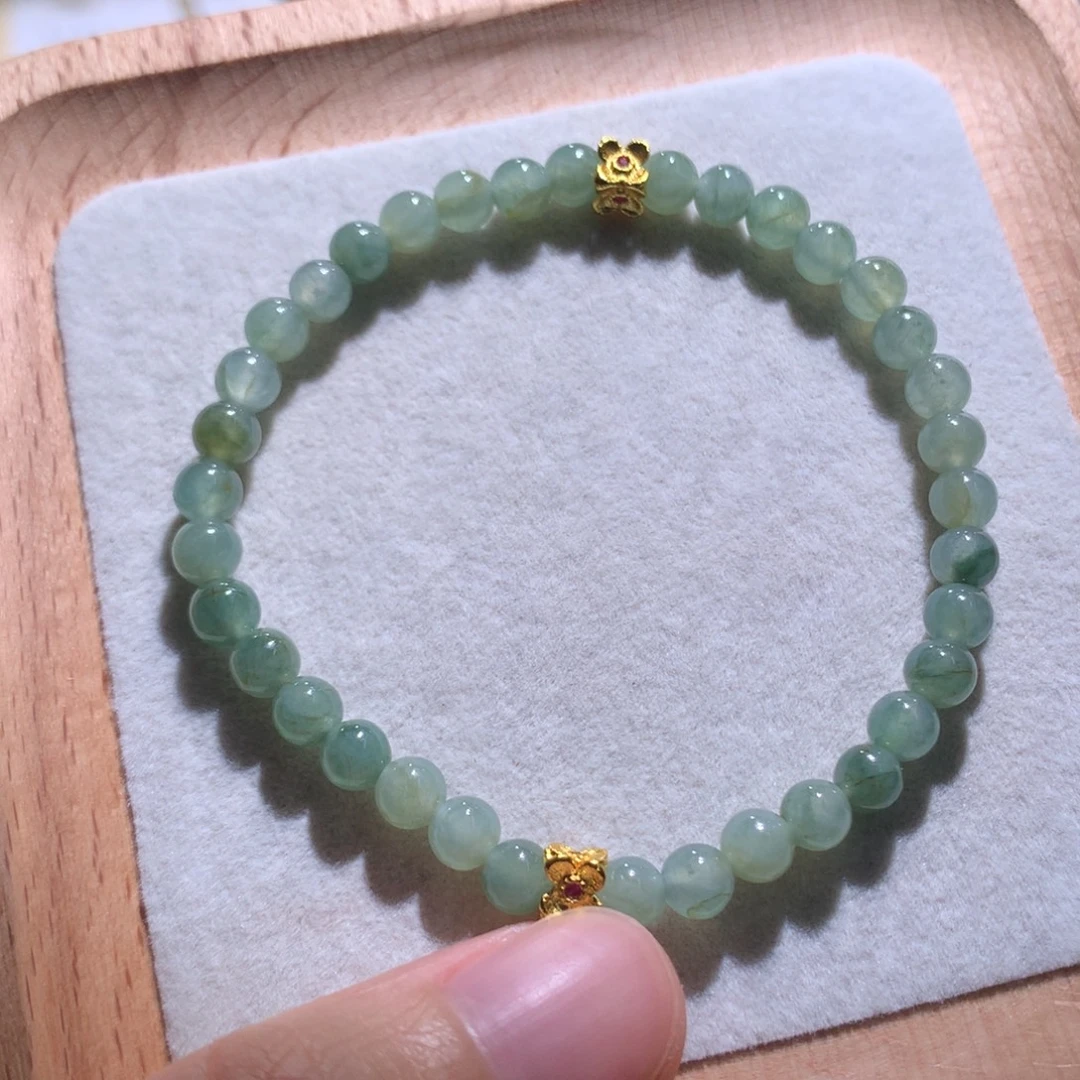 翡翠散珠福利串卡5左右有瑕