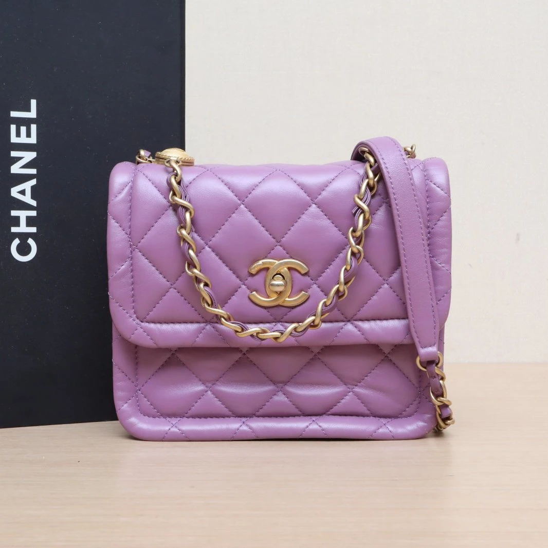 95新 Chanel/香奈儿 【娇】金币纽扣豆腐斜跨包 30开 P225787044