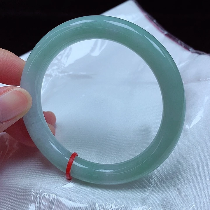 未镶嵌手镯（圆镯）翡翠57圈