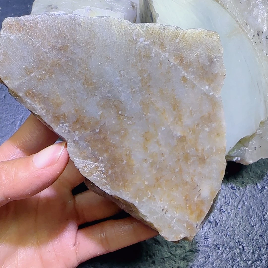 和田玉未镶嵌珠宝半成品