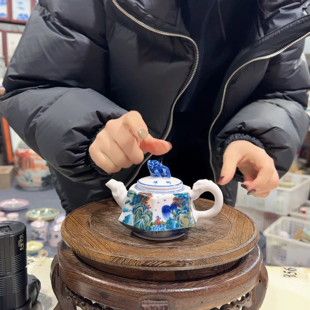 瓷摆件/////景德镇陶瓷瓷器。