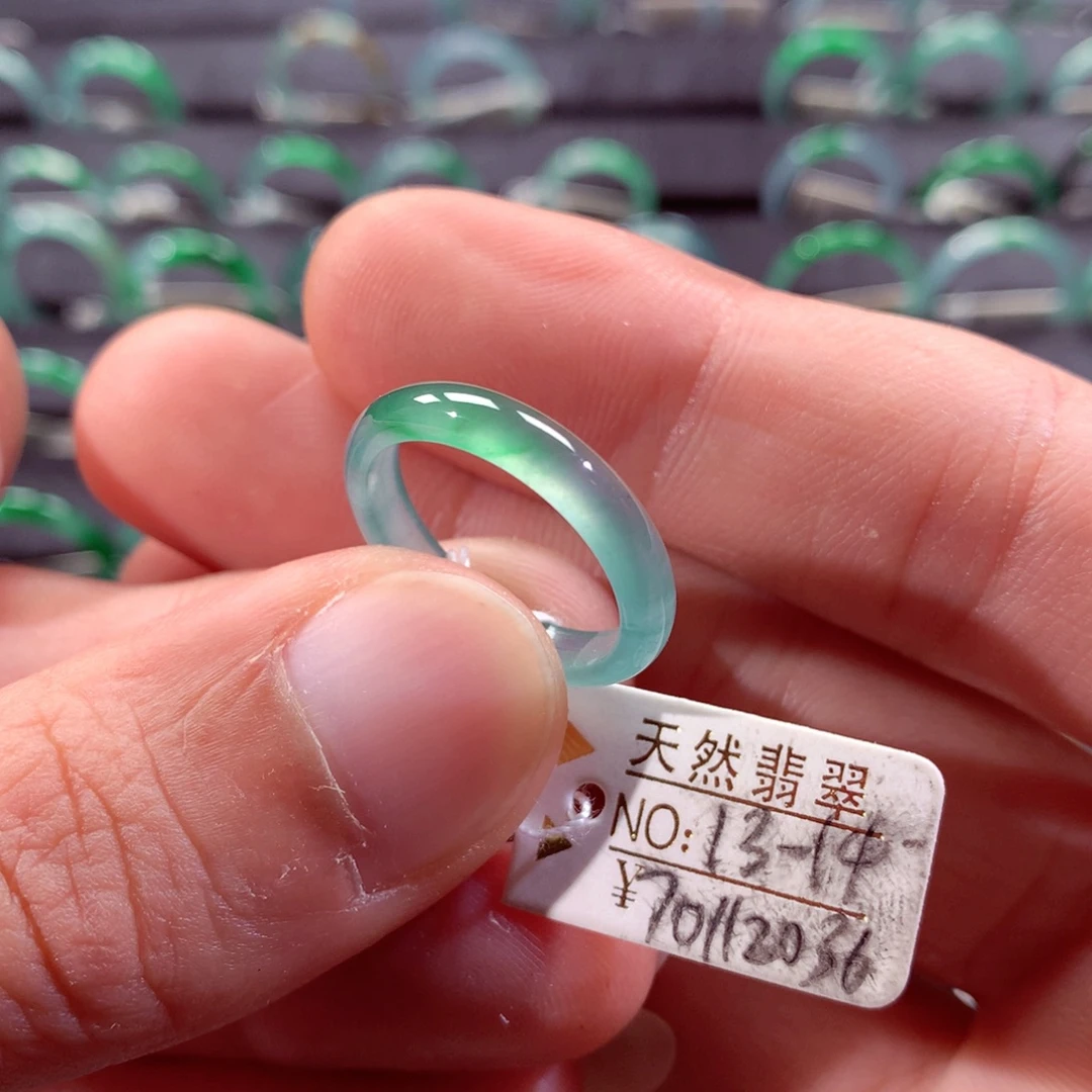 翡翠未镶嵌戒指翡翠戒指