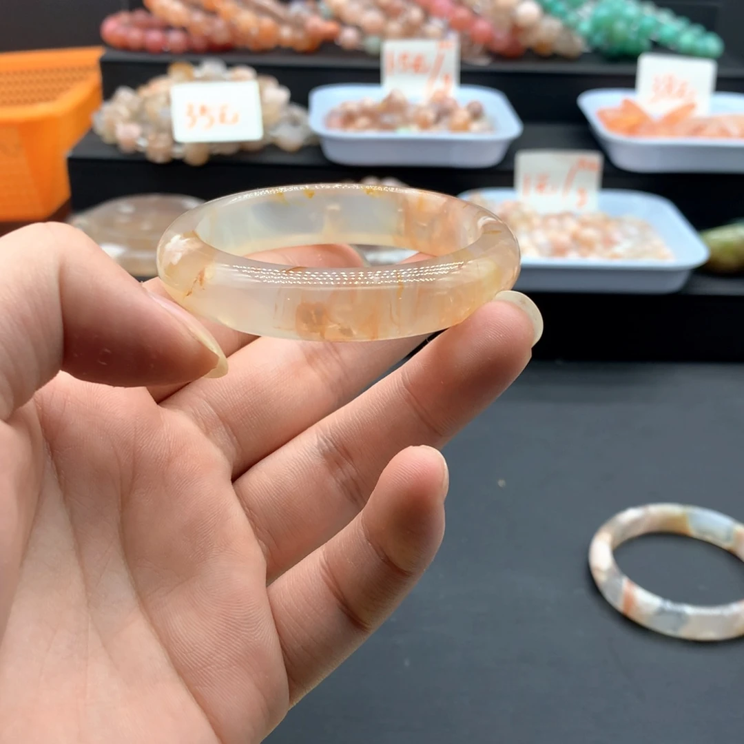 【闪购商品】手镯玛瑙/玉髓未镶嵌哒*?