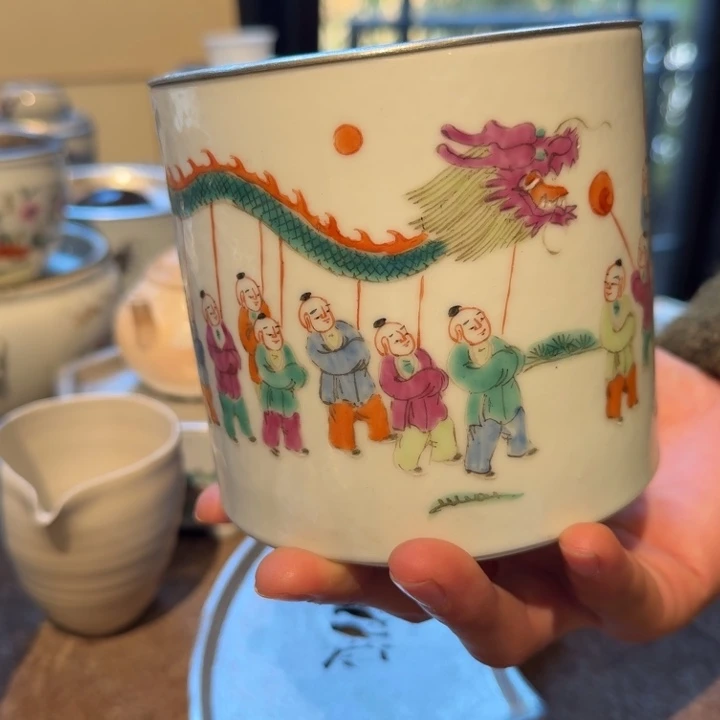 壶承天的作品是由一