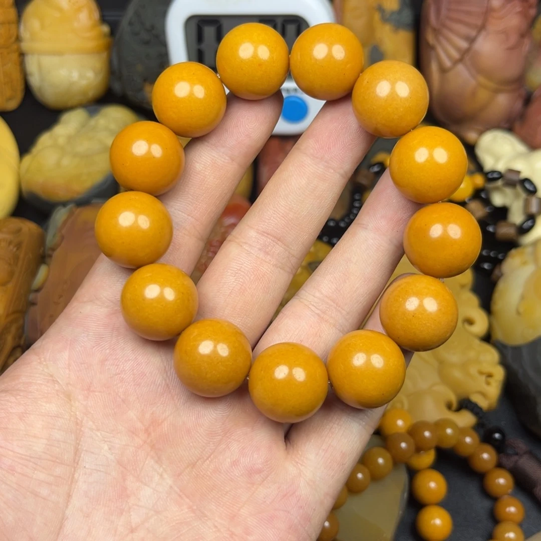 招***子石英质玉未镶嵌颈饰