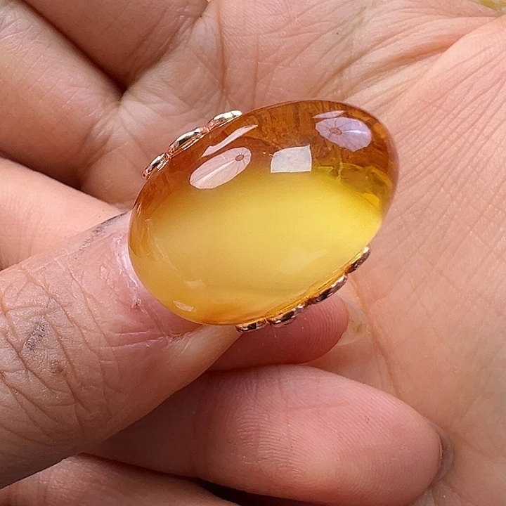 蜜蜡未镶嵌珠宝奇石