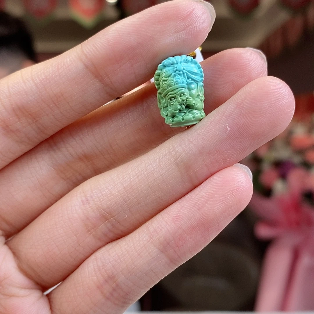 未镶嵌绿松石珠宝奇石