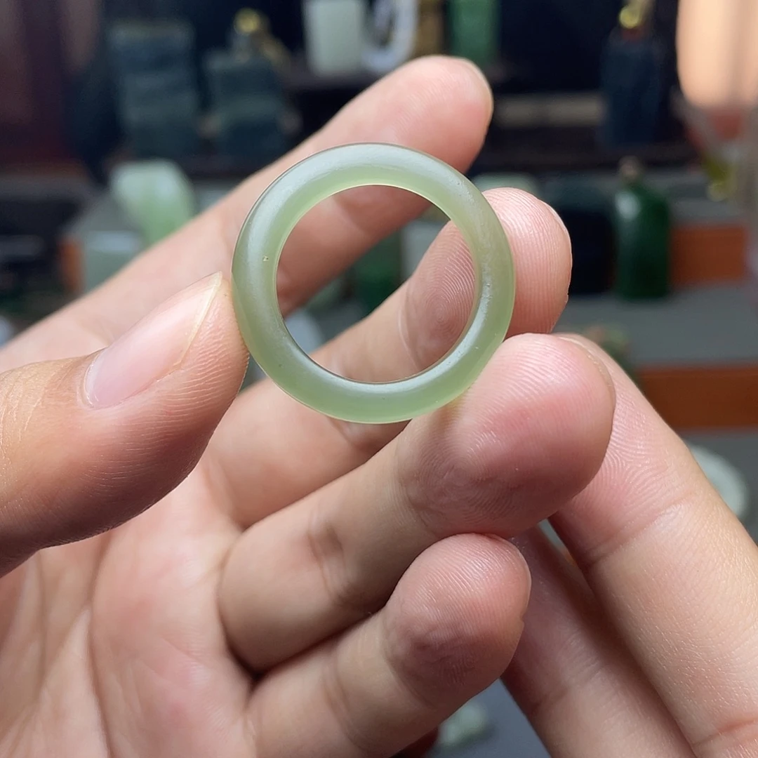 和田玉未镶嵌颈饰19 20圈口