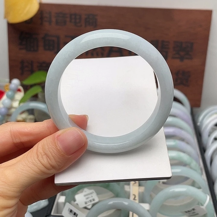 翡翠未镶嵌手镯54正圈