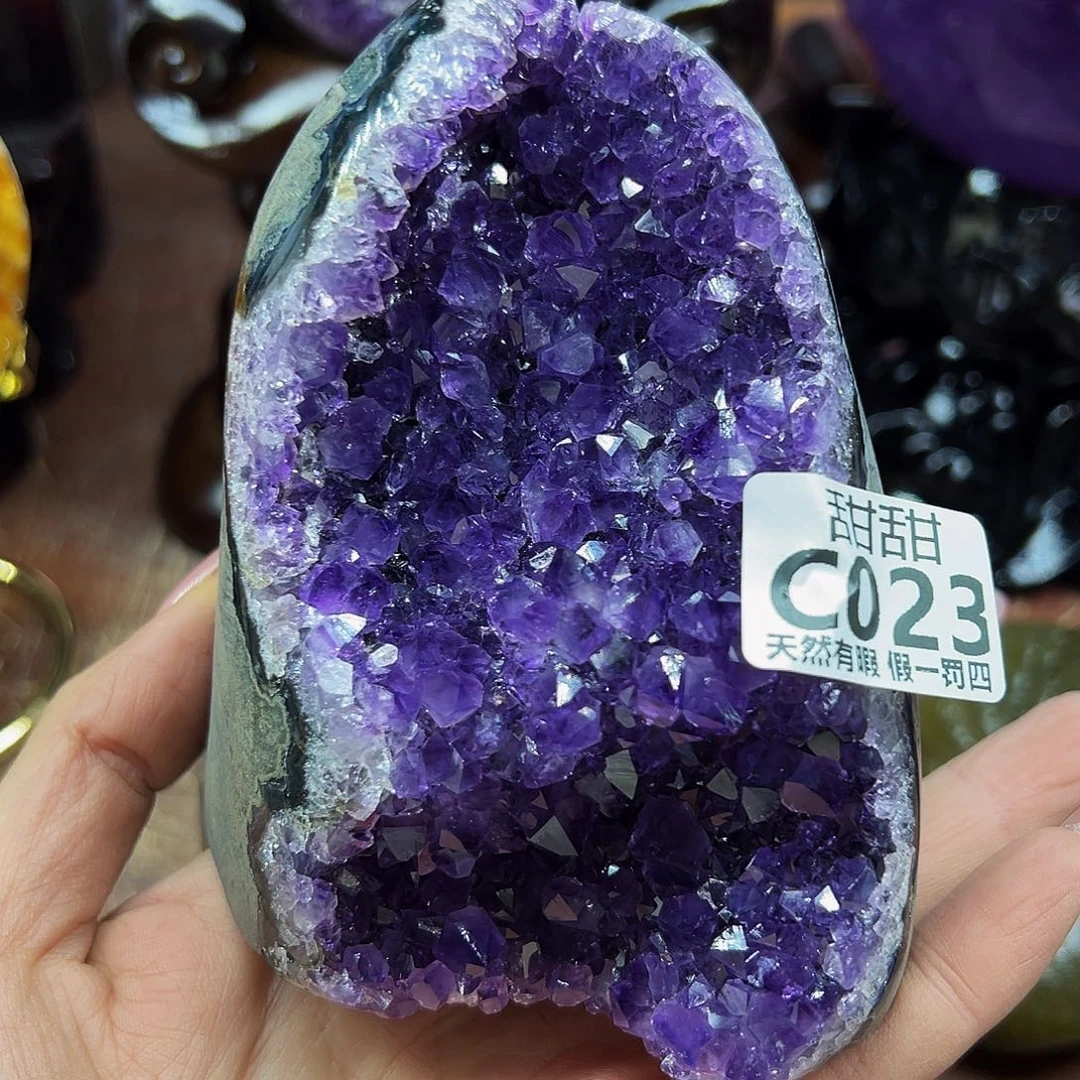 水晶大型摆件未镶嵌