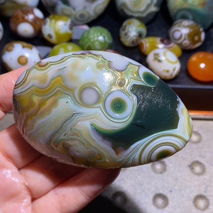 未镶嵌玛瑙/玉髓珠宝半成品9